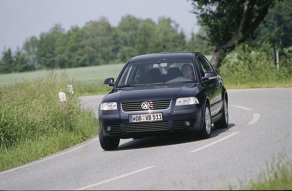 Top 5: ciekawe i niedrogie modele klasy średniej – VW Passat (B5)