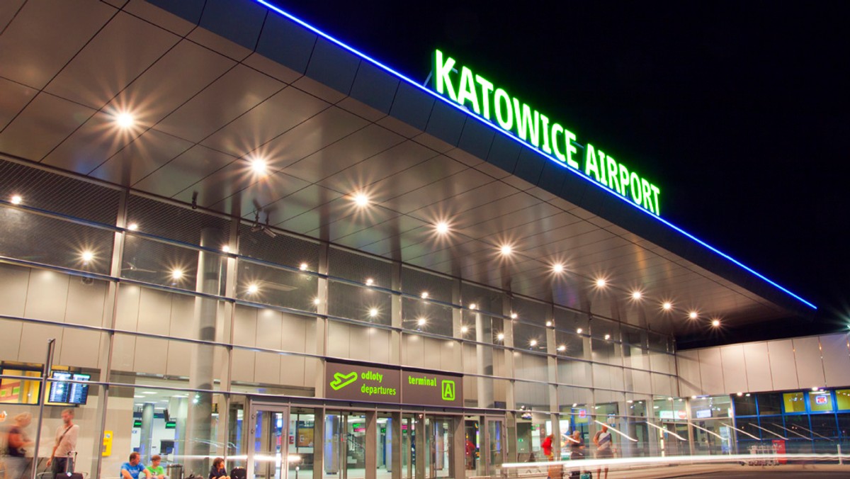 Dziś przed południem w porcie lotniczym Katowice do użytku oddany zostanie przebudowany terminal pasażerski A. Do najstarszego funkcjonującego w Katowice Airport terminalu wrócą procedury związane z odlotami do krajów Non-Schengen.