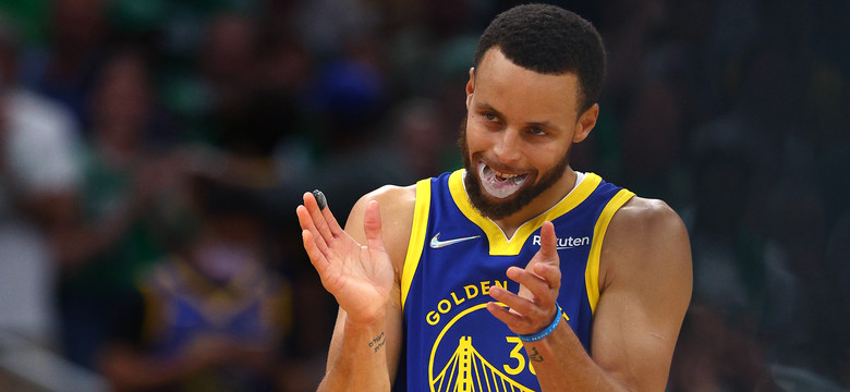 Stephen Curry – człowiek, który zmienił koszykówkę. Niektórzy mówią, że ją zniszczył