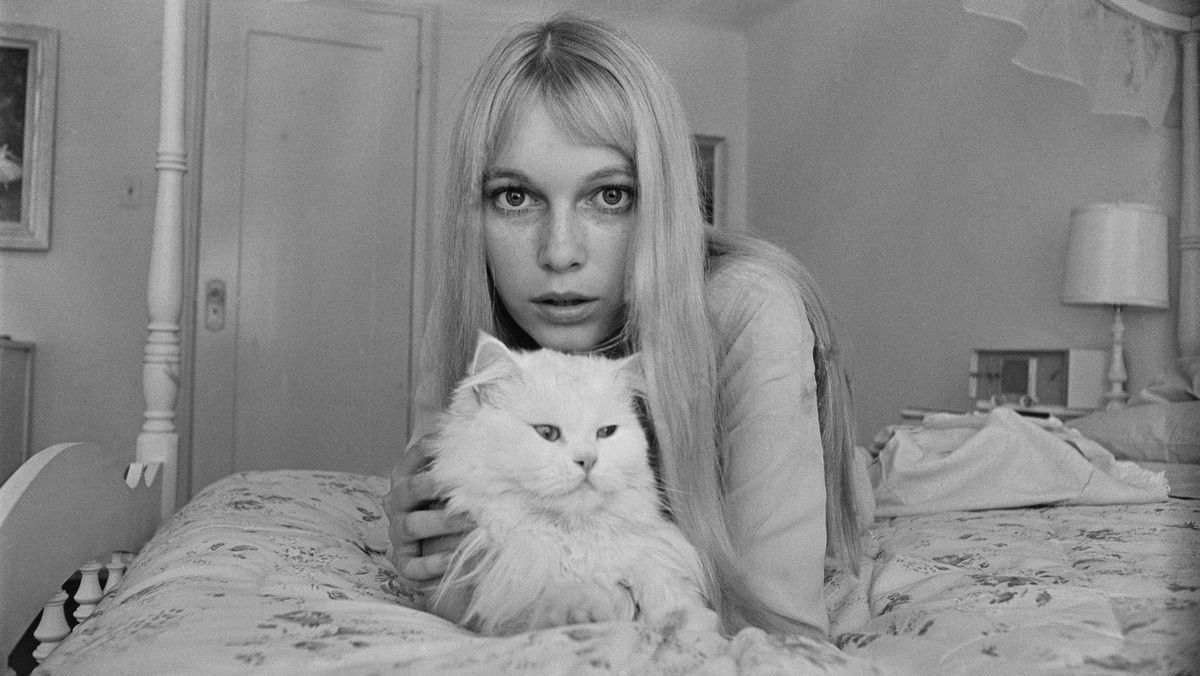 Mia Farrow: legenda kina i legendarny skandal. Sylwetka aktorki