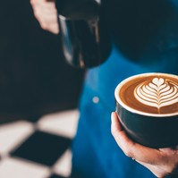 Természetes gyulladáscsökkentő hatással jár, ha így issza a kávét