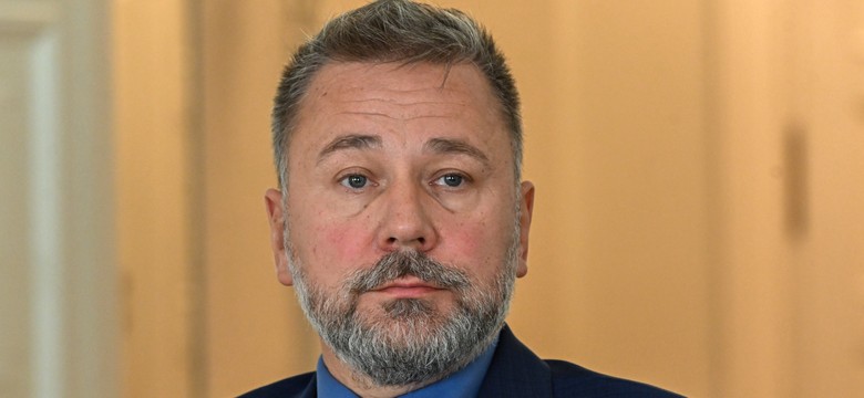 Prezydent Konina miał wypadek. Jego citroen zderzył się z motorowerem i dachował