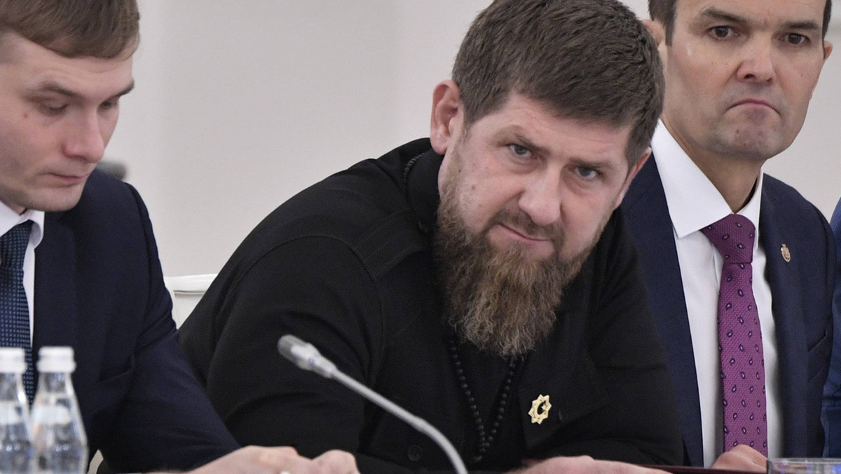 W ten sposób Kadyrow mści się na wrogach. Zostali skierowani na "uniwersytet"