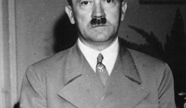 535603_adolf-foto-ap