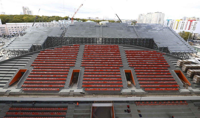 Stadion w Jektarynburgu z dodatkową trybuną