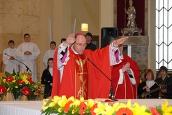 Prymas Polski zabrał głos ws. wypowiedzi ojca Rydzyka. "Nie ma do tego prawa"