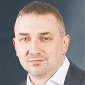 dr hab. prof. UŚ Dariusz Szostek