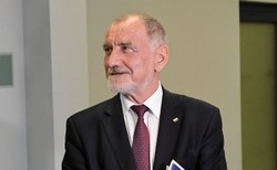 Ojciec Andrzeja Dudy zarabia dwa razy więcej od syna. "Jestem wyjątkowo aktywny”