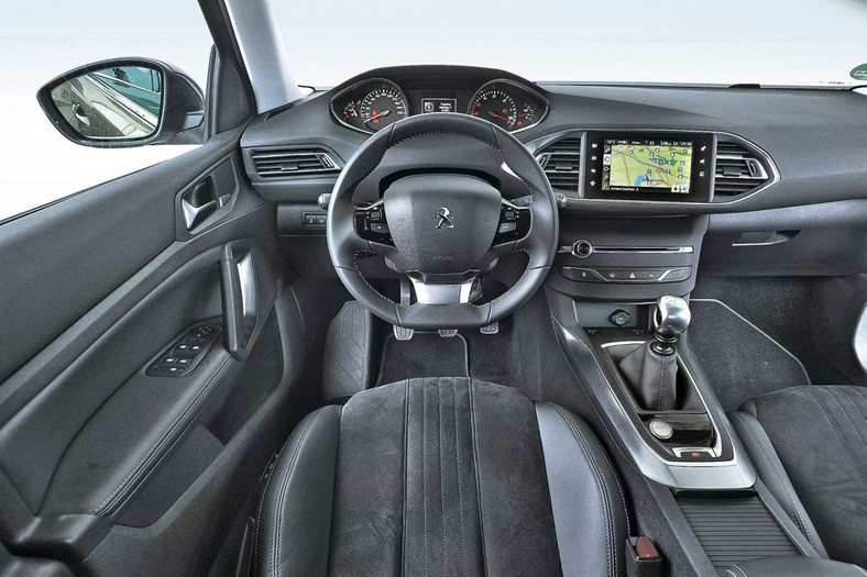 Peugeot 308, kokpit