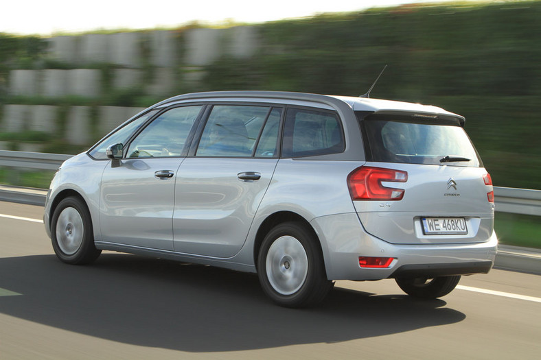 Citroen Grand C4 Picasso 1.2 PureTech 3 cylindry na 7