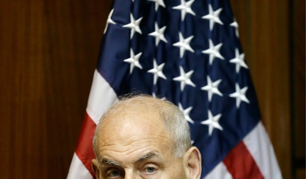 585085_gen-kelly-foto-ap