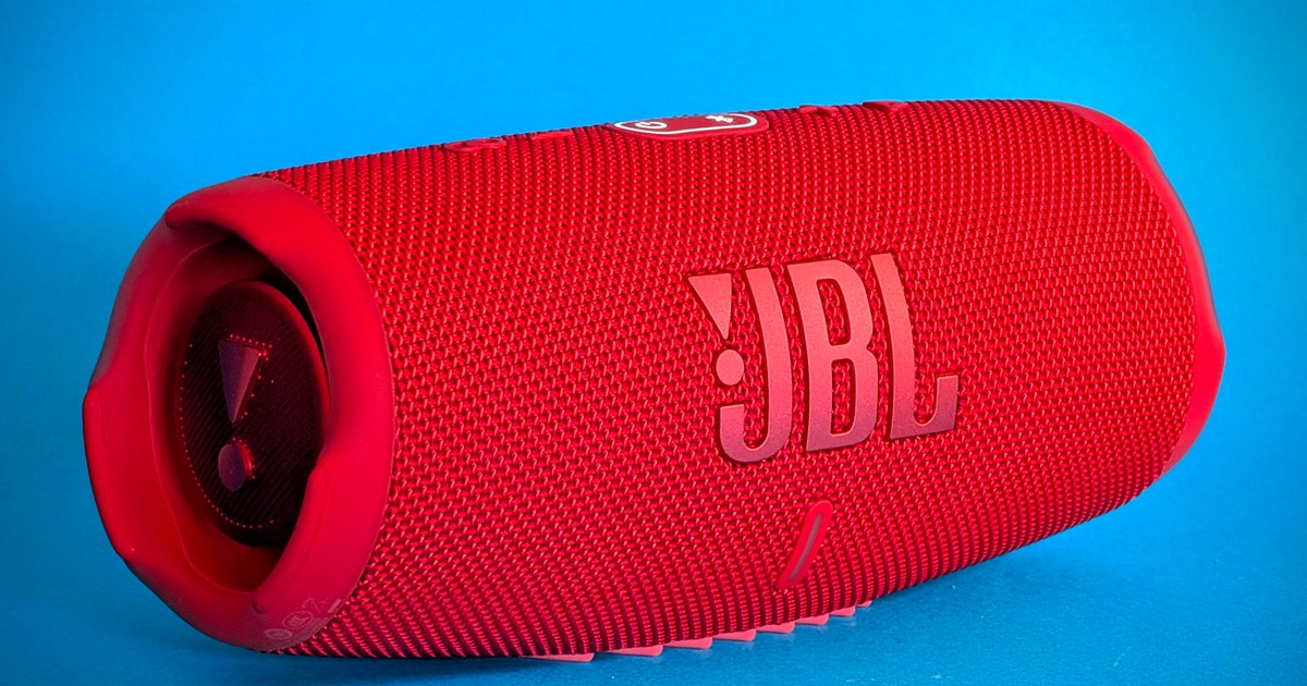 JBL Charge 5 : La meilleure petite enceinte Bluetooth du test