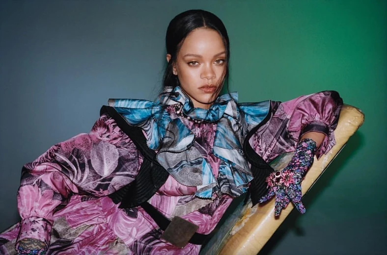 Rihanna is the &#039;ultimate fashion force&#039; covering the September issue of Vogue Hong Kong [Photos]