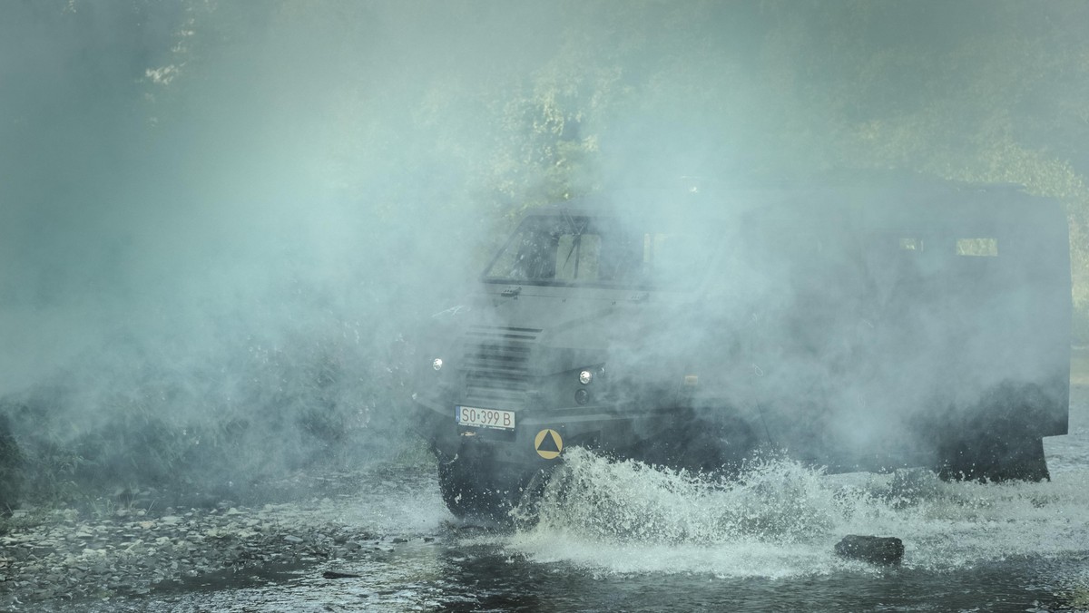 Armia wojsko żołnierze motoryzacja Dino