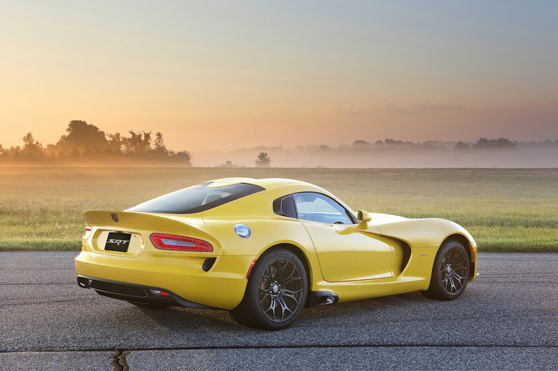 SRT Viper: amerykański drapieżnik