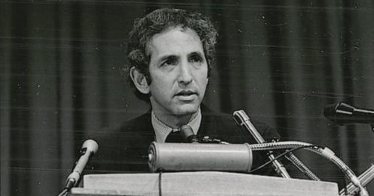 Denunțătorul Pentagon Papers, Daniel Ellsberg, a murit