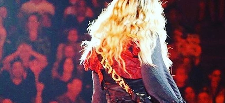 Madonna obnażyła fankę na koncercie. "To molestowanie seksualne". WIDEO