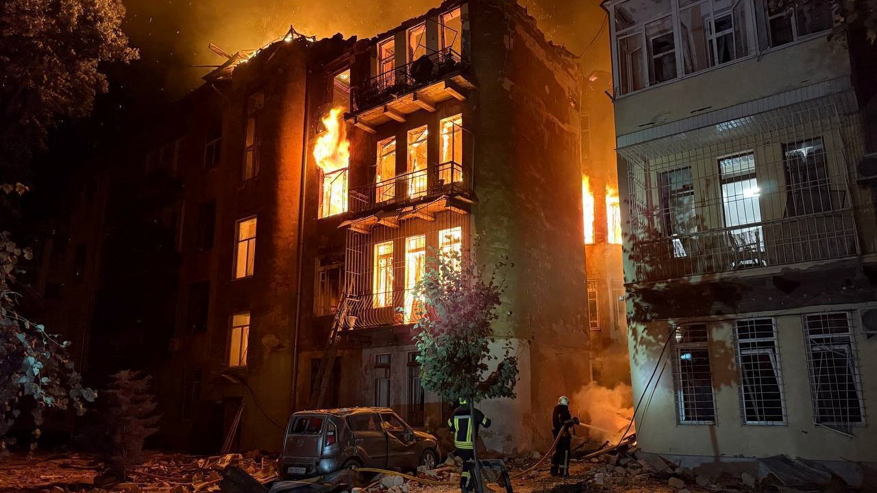 Následky útoku ruského dronu v Odese, Press service of Odesa City Council/REUTERS