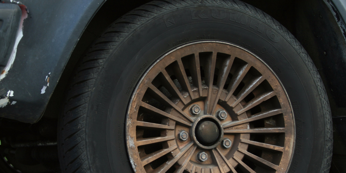 7 things that make changing a tire much, much easier
