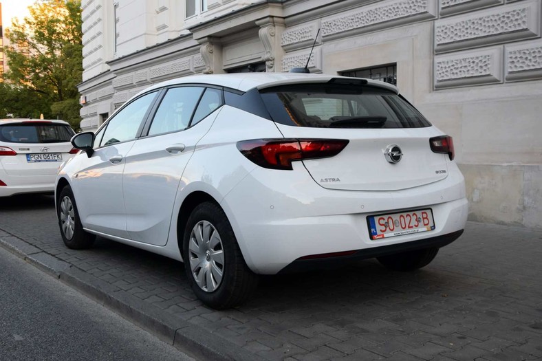 Opel Astra V (K)