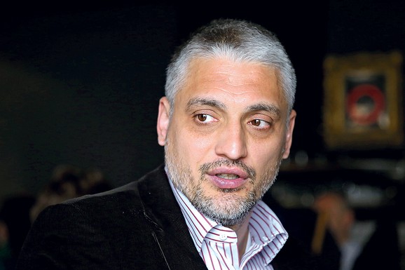 ČEDA JOVANOVIĆ OTIŠAO U POLICIJU Nakon vesti da je verio prijatelja Aleksandra Kosa, usledila prijava: "Bio je ljut, nije mogao da veruje"