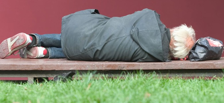 Rząd liczy bezdomnych. "Niezwykle cenne informacje"