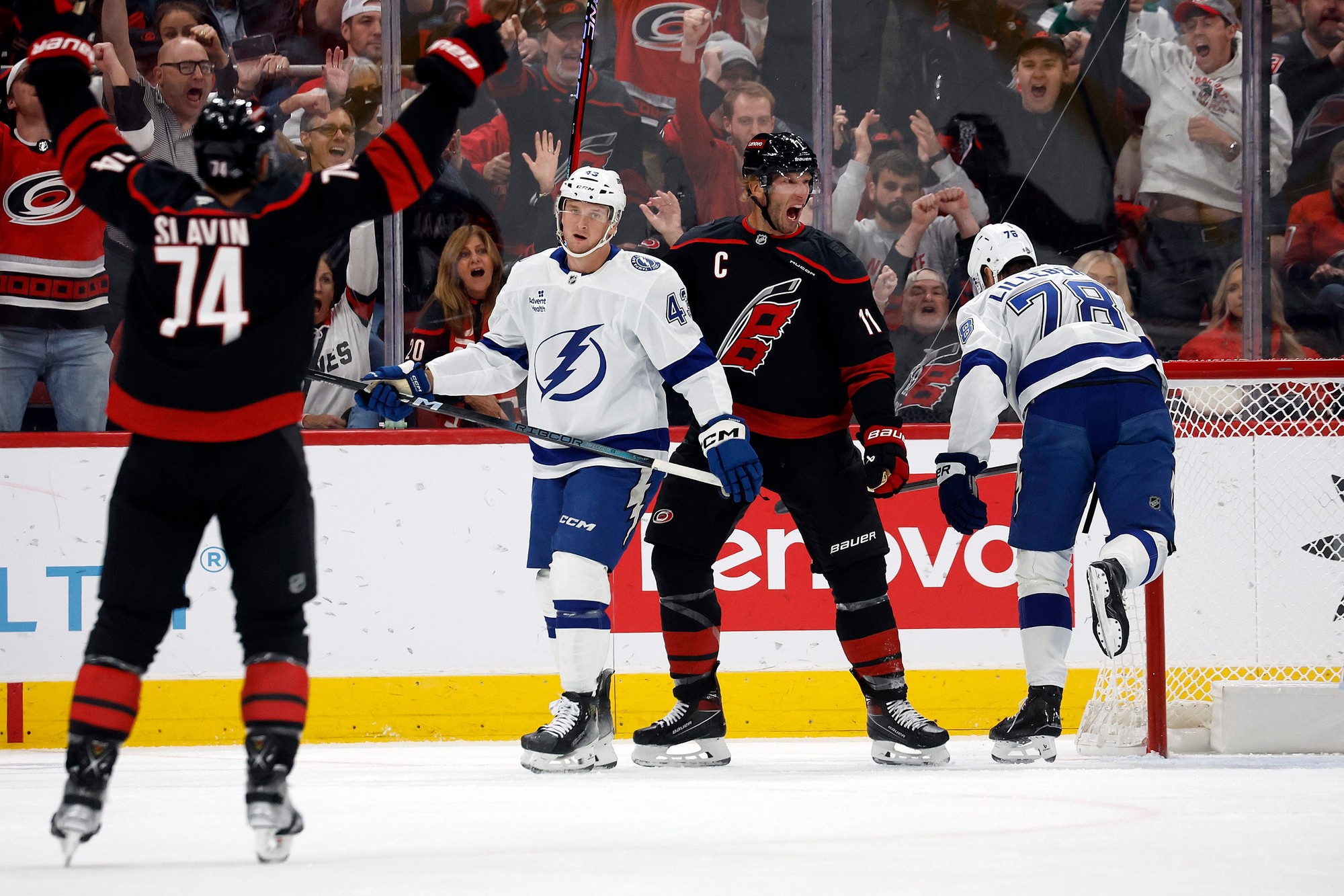 Zápas NHL: Carolina Hurricanes - Tampa Bay Lightning.