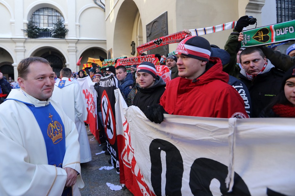 CZĘSTOCHOWA JASNA GÓRA PIELGRZYMKA KIBICÓW (IX Ogólnopolska Pielgrzymka Kibiców na Jasnej Górze )