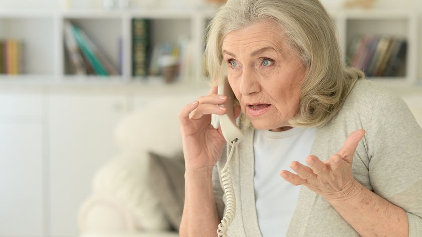 Na telefonie wyświetla się numer infolinii? To nie gwarantuje bezpieczeństwa!