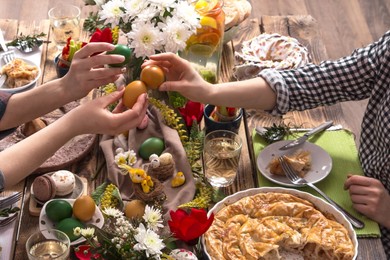 Jak przeżyć Święta Wielkanocne w pozytywnej atmosferze?