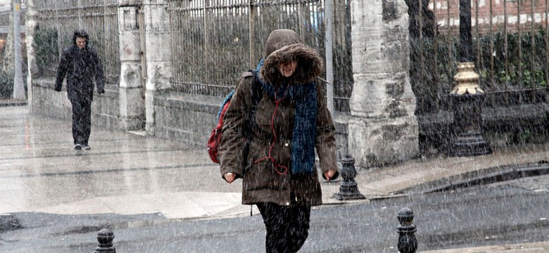 Pogoda będzie psuć się z godziny na godzinę. Już nie tylko śnieg i deszcz. Są alerty IMGW