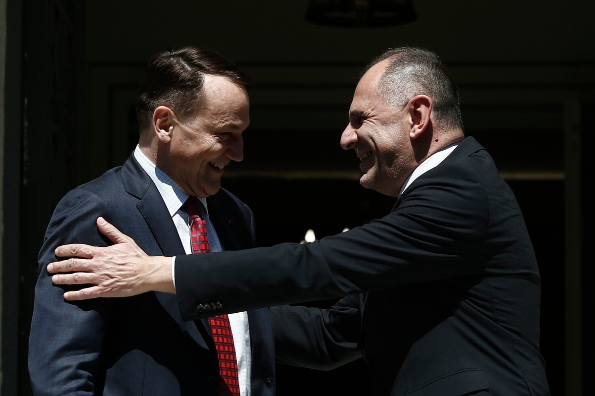 Szefowie MSZ Grecji i Polski: Giorgos Gerapetritis i Radosław Sikorski