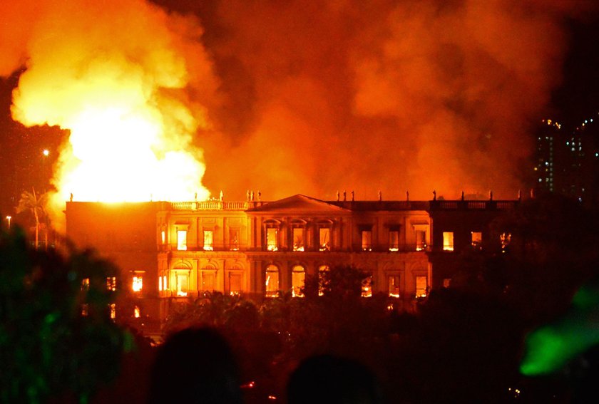 Pożar Muzeum Narodowego w Rio de Janeiro