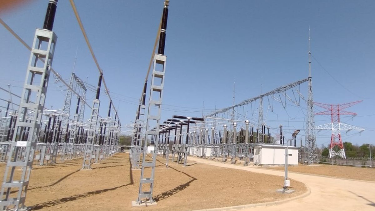 Un mare furnizor român de energie electrică și-a cerut insolvența, din cauza opririi centralei de la Cernavodă
