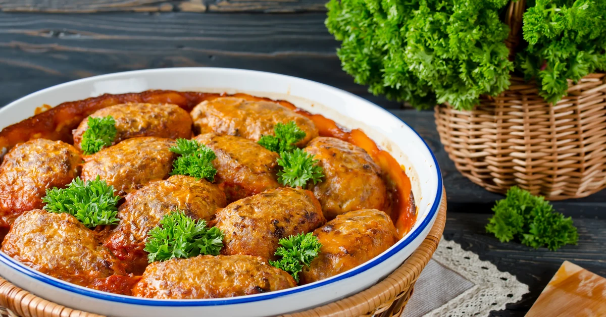 Pyszny obiad na poniedziałek. Podajemy przepis, Ty gotujesz. Leniwe gołąbki bez zawijania