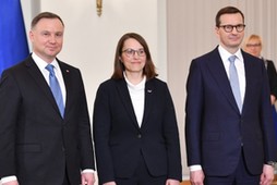 Premier Mateusz Morawiecki, minister finansów Magdalena Rzeczkowska i prezydent Andrzej Duda