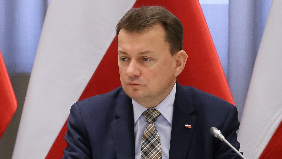 W Unii Europejskiej nastąpiło otrzeźwienie w sprawie kryzysu migracyjnego i jego rozwiązywania - ocenił dziś w Luksemburgu minister spraw wewnętrznych Mariusz Błaszczak. Jego zdaniem część państw UE podziela polski punkt widzenia w tej sprawie.