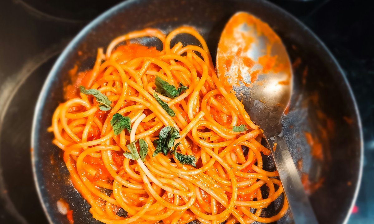 Światowy Dzień Makaronu. Włosi mają aż 400 rodzajów i kształtów