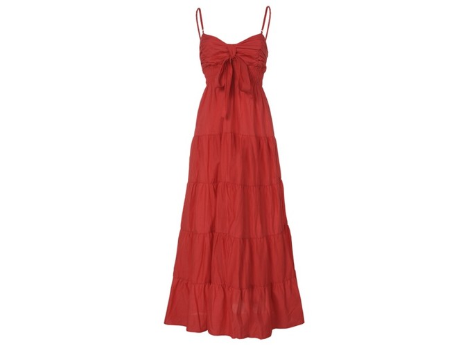 Kobiecości nigdy dość - modne sukienki na lato 2011 z kolekcji Top Secret