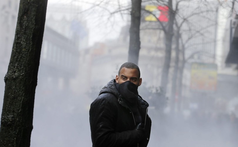 BITWA Z POLICJĄ W CENTRUM BRUKSELI