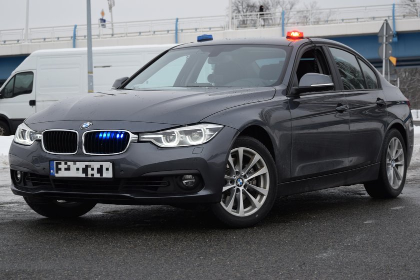 Policjanci w BMW