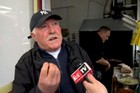 Ispred njegovog malog lokala UVEK JE OGROMAN RED, a on nam otkriva svoju tajnu - evo kako napraviti NAJBOLJI ROŠTILJ