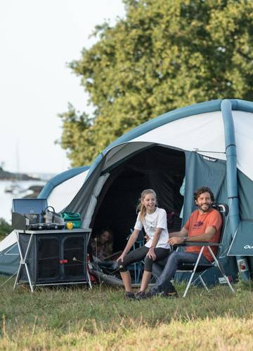 Jak działają namioty dmuchane? To prosty i szybki sposób na camping - Noizz