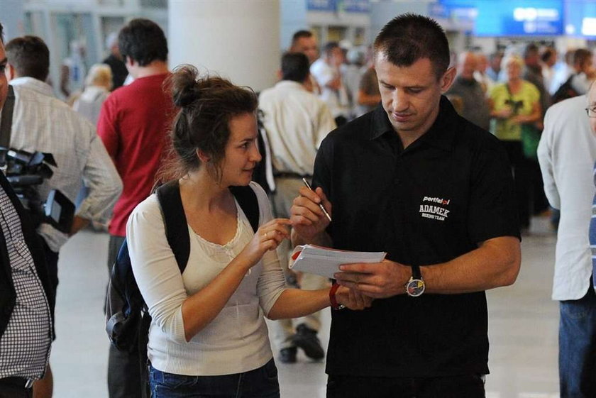 Pięści Adamka na Kliczkę i... paparazzich