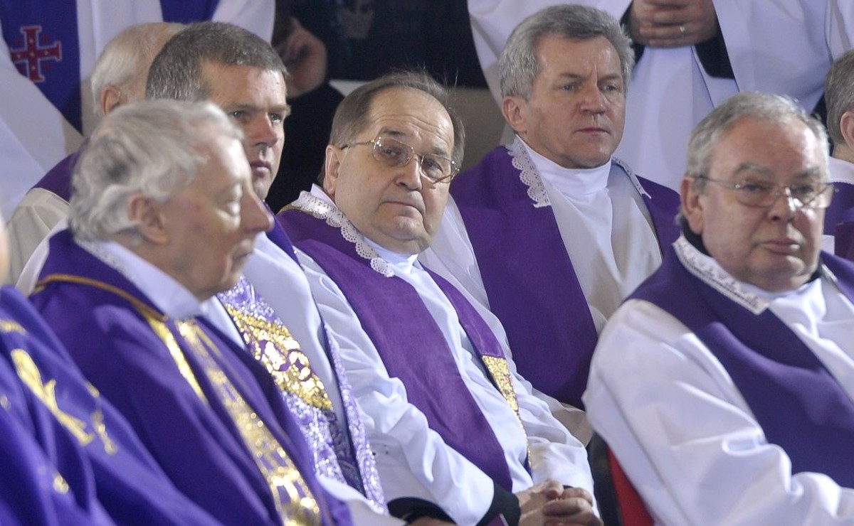 Ojciec Tadeusz Rydzyk wśród duchownych