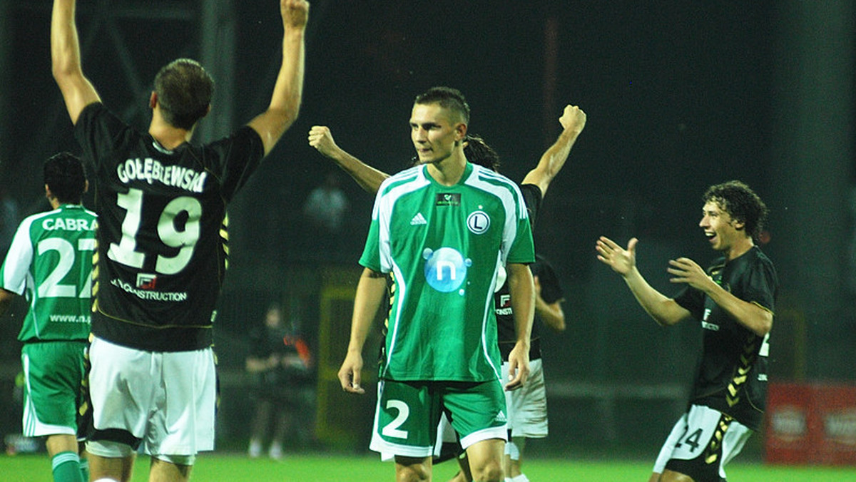 Piłkarze Macieja Skorży szykują się do meczu z Polonią. Chcą rewanżu za jesienną porażkę 0:3. Niedzielne derby na Łazienkowskiej prawie na pewno obejrzy komplet 23 tys. widzów.