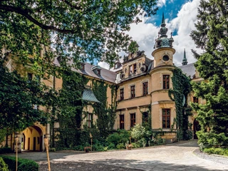 Kliczków. Dolnośląski kompleks odzyskał dawną świetność dzięki prywatnemu inwestorowi. Dziś mieści się tu elegancki hotel.