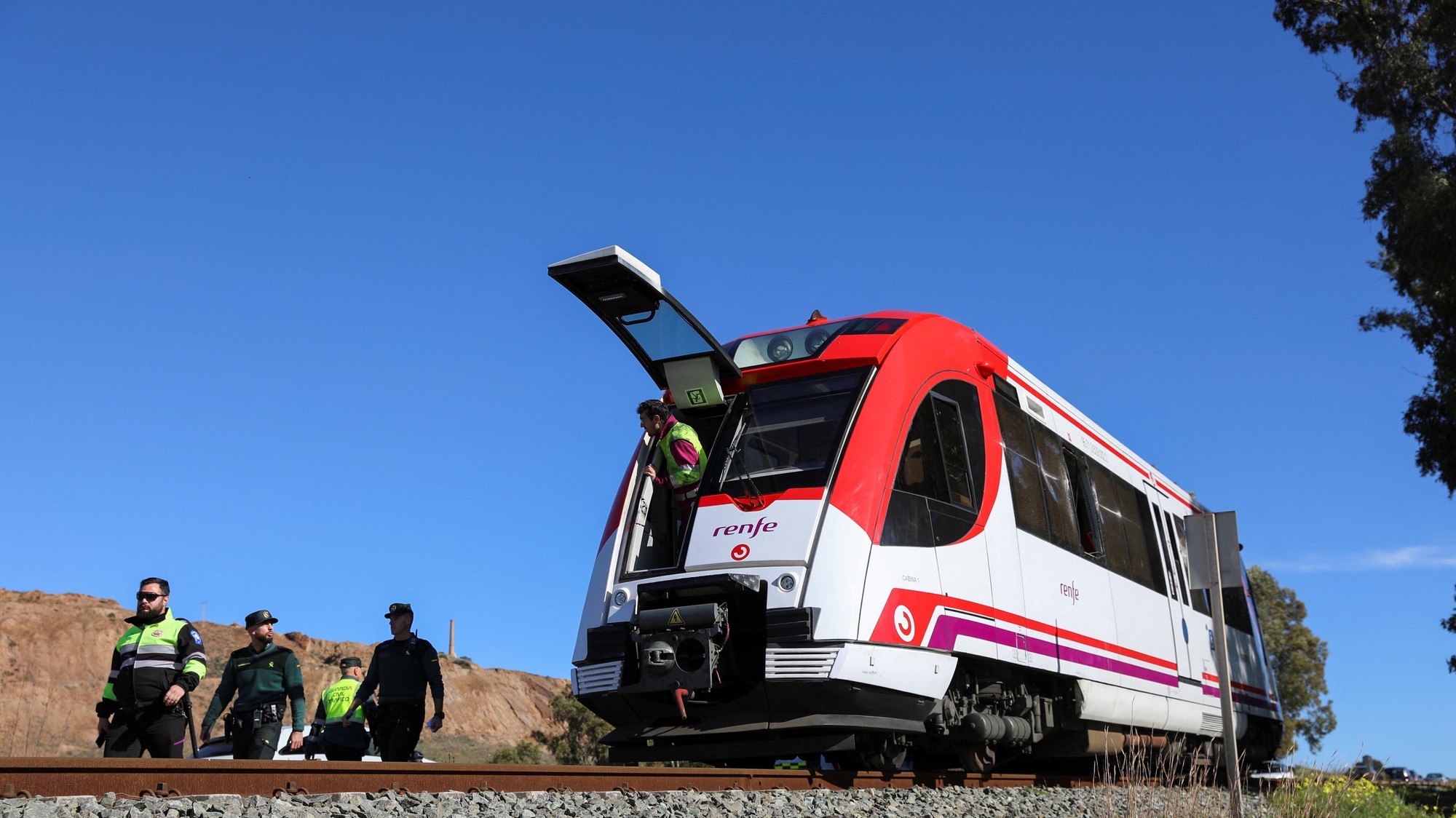 Vlak sa zrazil so žeriavom. Štvrtá železničná nehoda v Španielsku za týždeň, niekoľko zranených