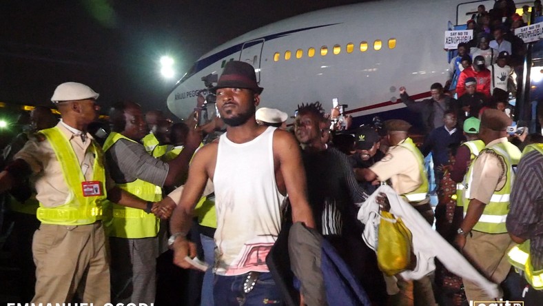 Image result wey dey for Xenophobia: Lagos Assists 315 South Africa Returnees With N20,000 Each