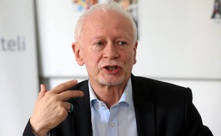 Boni: 'Wypier...' stało się normalnym elementem języka, komunikacji publicznej i społecznej